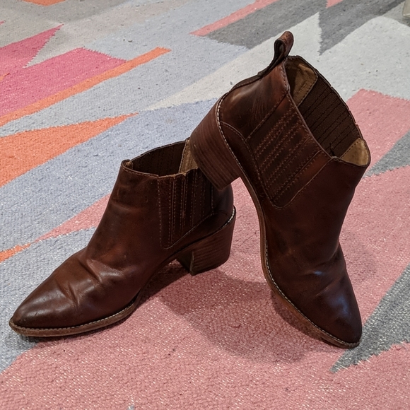 Madewell Shoes - Madewell Bonham Brown Leather Ankle Boot